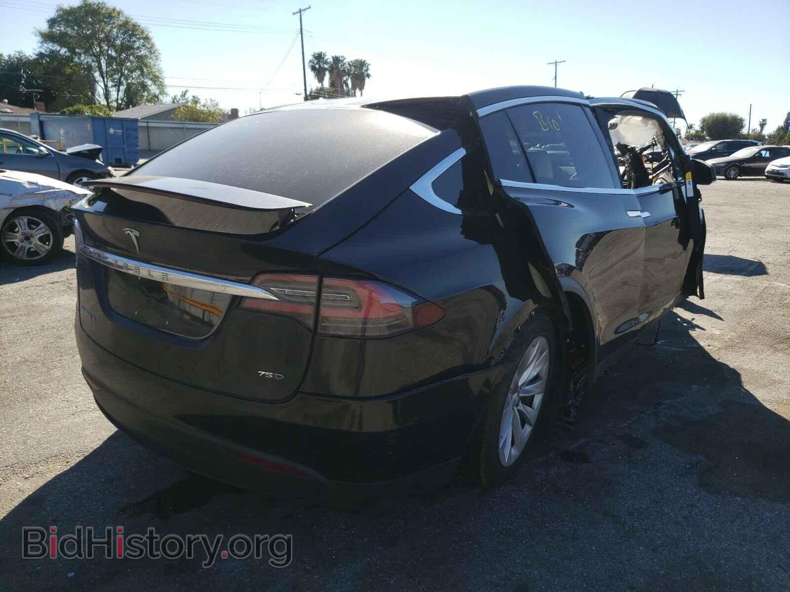 2017 TESLA MODEL X - VIN: 5YJXCDE22HF078235 - Photo 4