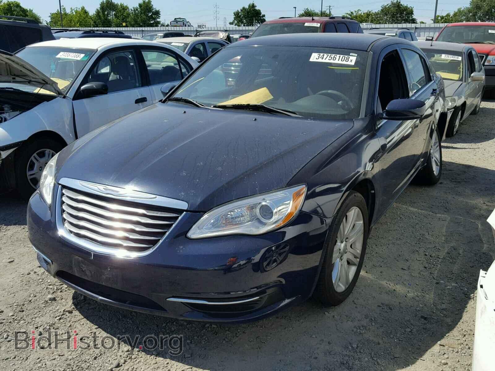 2013 CHRYSLER 200 - VIN: 1C3CCBAB7DN671985 - Photo 2