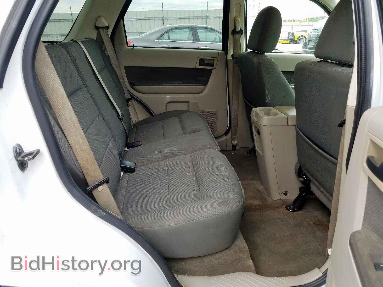 2009 FORD ESCAPE - VIN: 1FMCU03749KB47672 - Фото 6