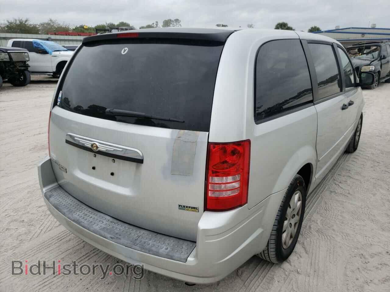 2008 CHRYSLER MINIVAN - VIN: 2A8HR44H08R628490 - Фото 4