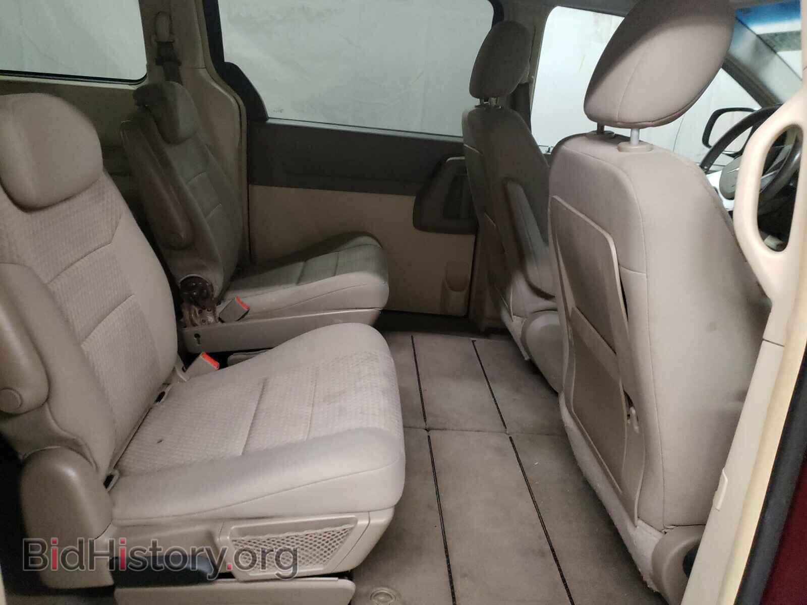 2008 CHRYSLER MINIVAN - VIN: 2A8HR54P28R713375 - Фото 6