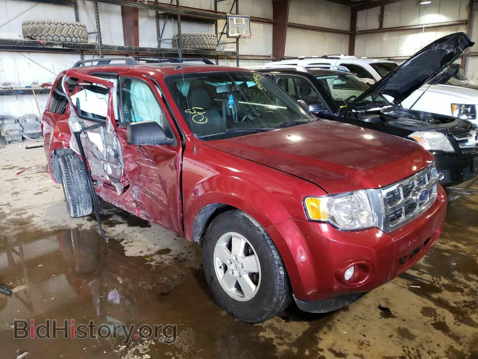 Фотография 1FMCU0DG4CKB10286 - FORD ESCAPE 2012