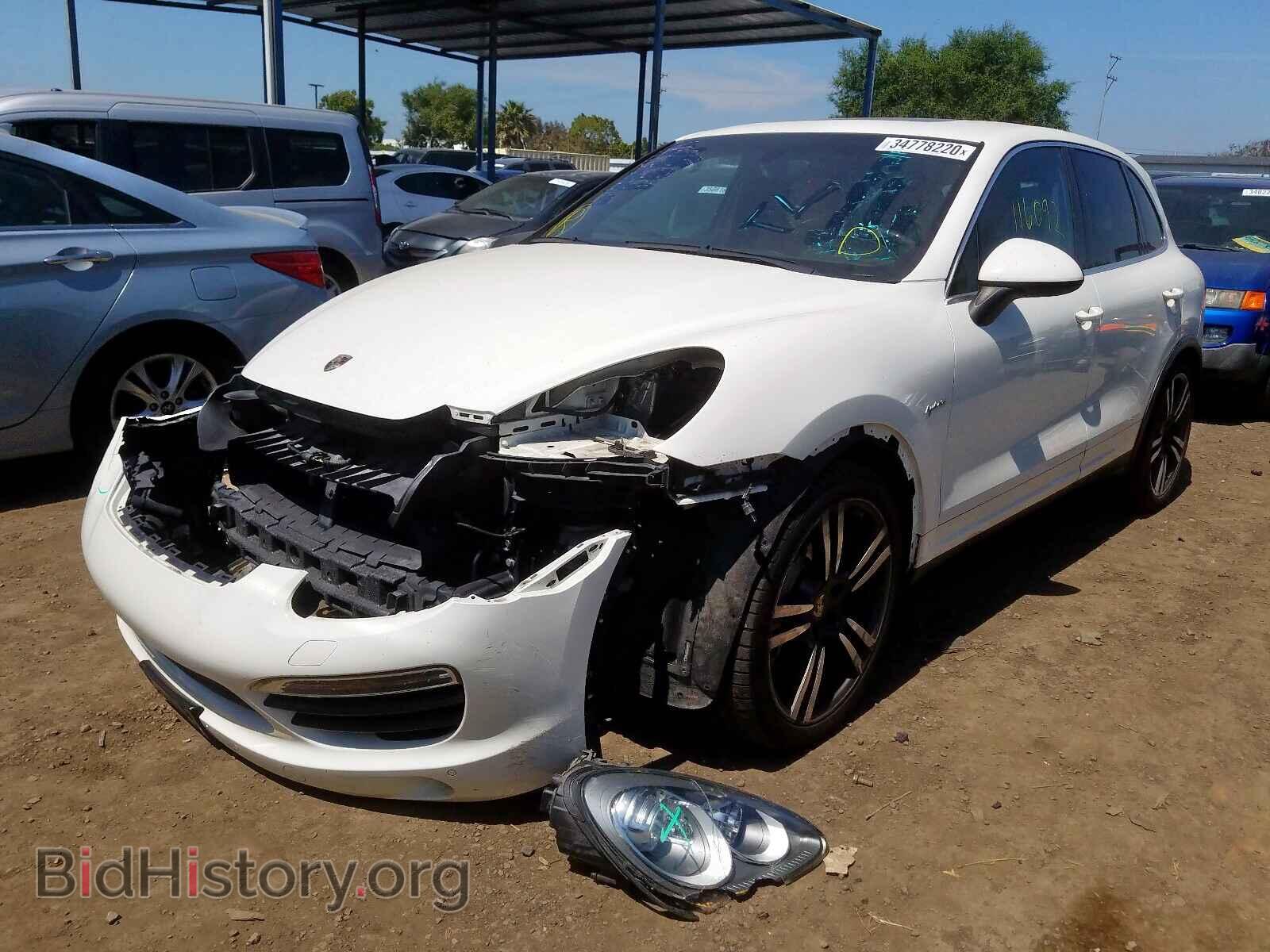 2011 PORSCHE CAYENNE - VIN: WP1AE2A20BLA93152 - Фото 2