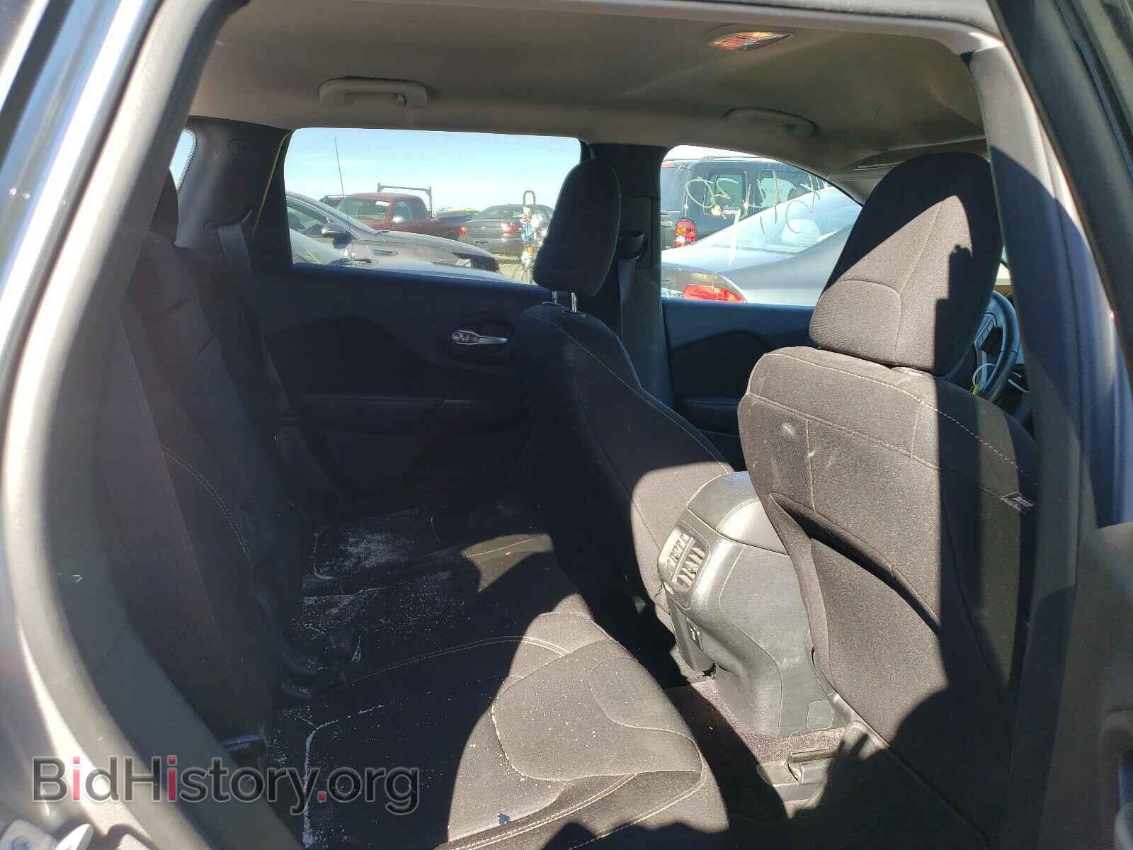 2016 JEEP CHEROKEE - VIN: 1C4PJLCB4GW297033 - Фото 6