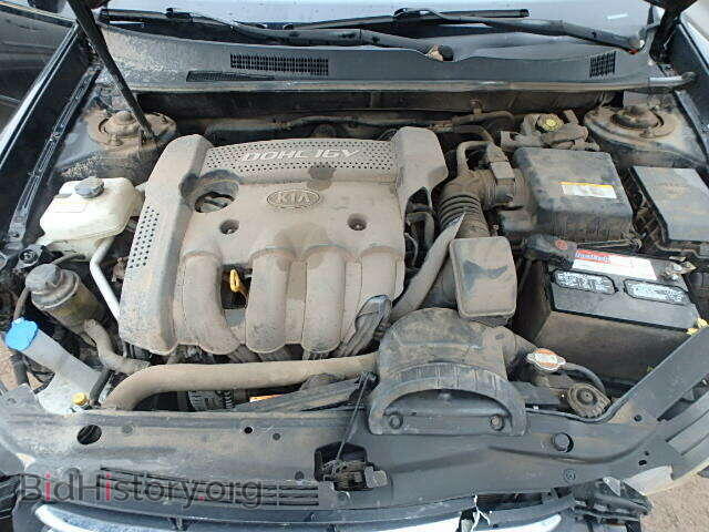 2007 Kia OPTIMA (VIN KNAGE123X75156991) — photo 7 of 10