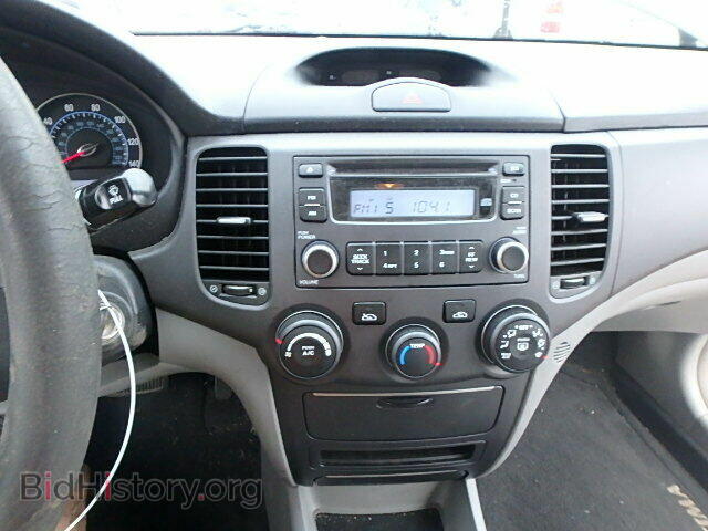 2007 KIA OPTIMA - VIN: KNAGE123X75156991 - Фото 9