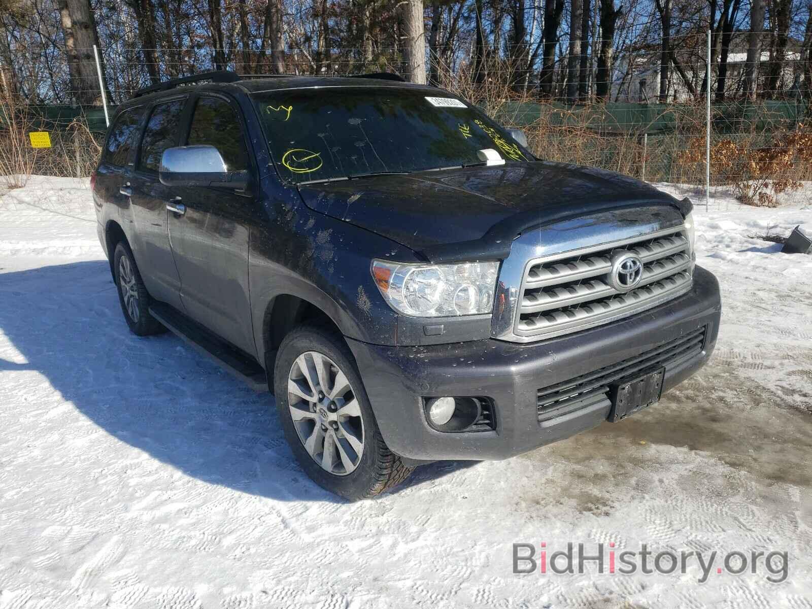 Photo 5TDJY5G18BS045633 - TOYOTA SEQUOIA 2011