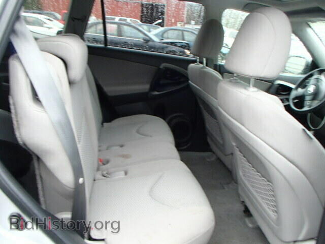 2011 TOYOTA RAV4 - VIN: 2T3BF4DV2BW096815 - Фото 6