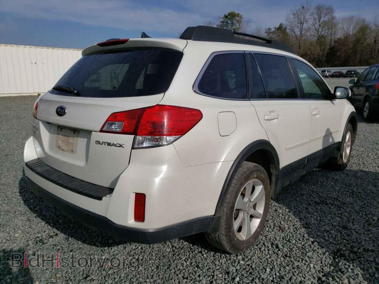 2014 SUBARU OUTBACK - VIN: 4S4BRCDC7E3235596 - Фото 4