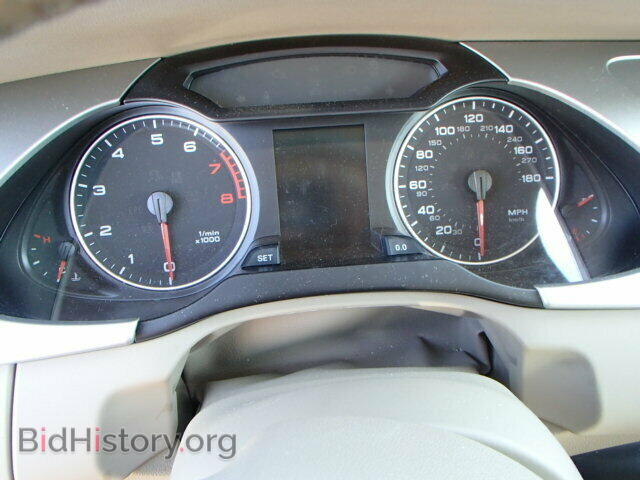 2010 AUDI A4 - VIN: WAUAFAFL0AN049713 - Фото 8