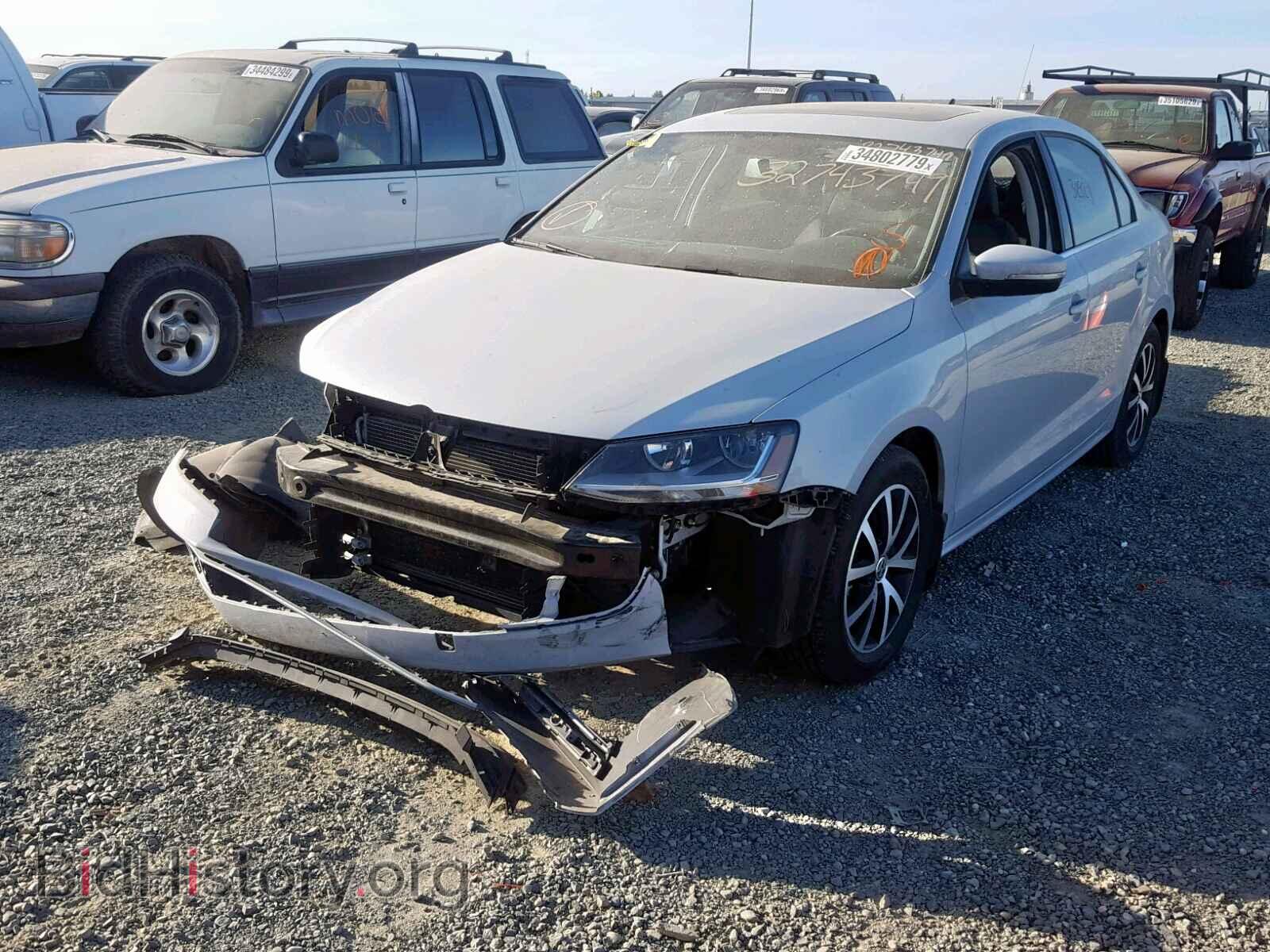 2017 VOLKSWAGEN JETTA - VIN: 3VWDB7AJ1HM368205 - Фото 2