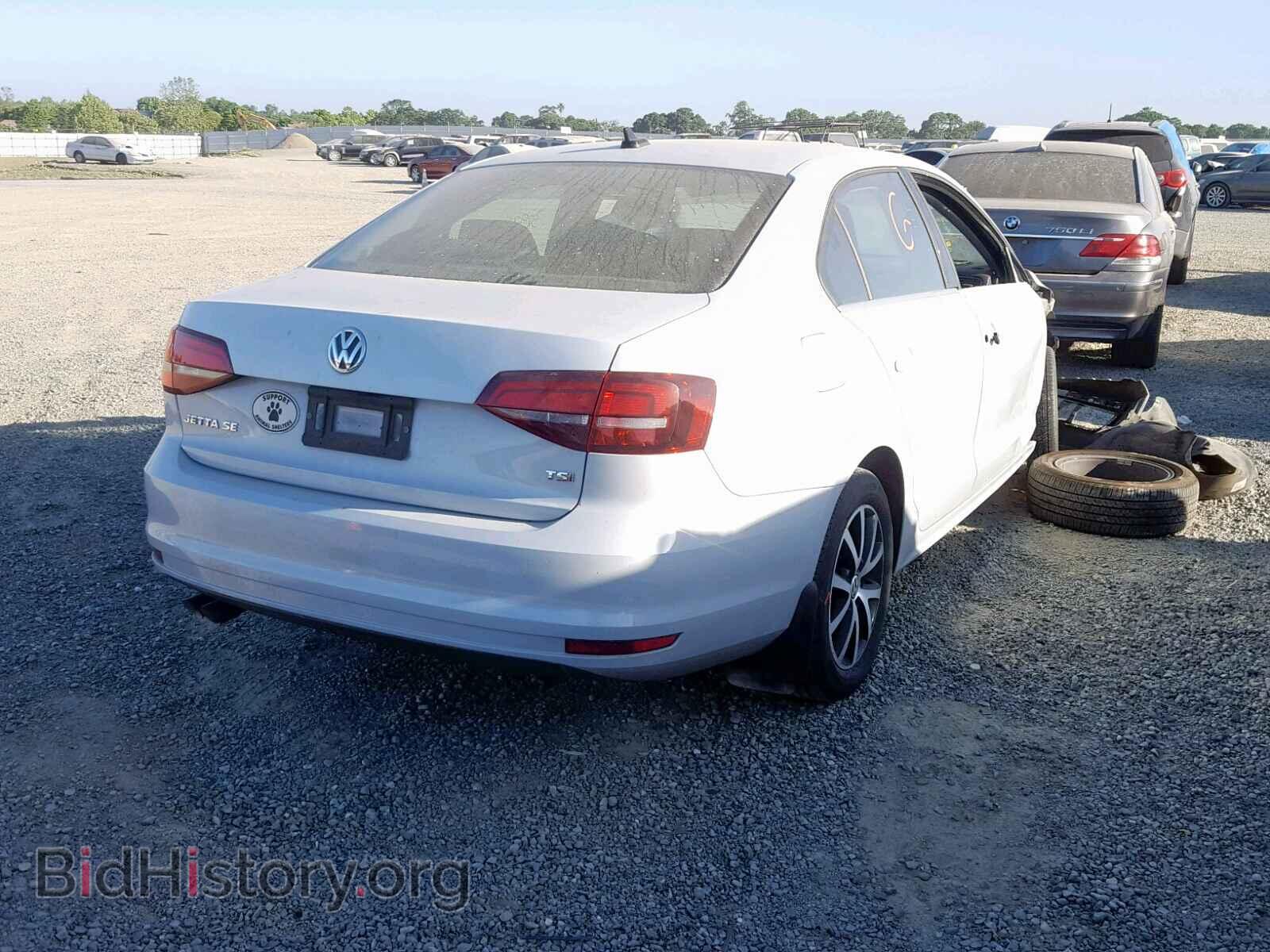 2017 VOLKSWAGEN JETTA - VIN: 3VWDB7AJ1HM368205 - Фото 4