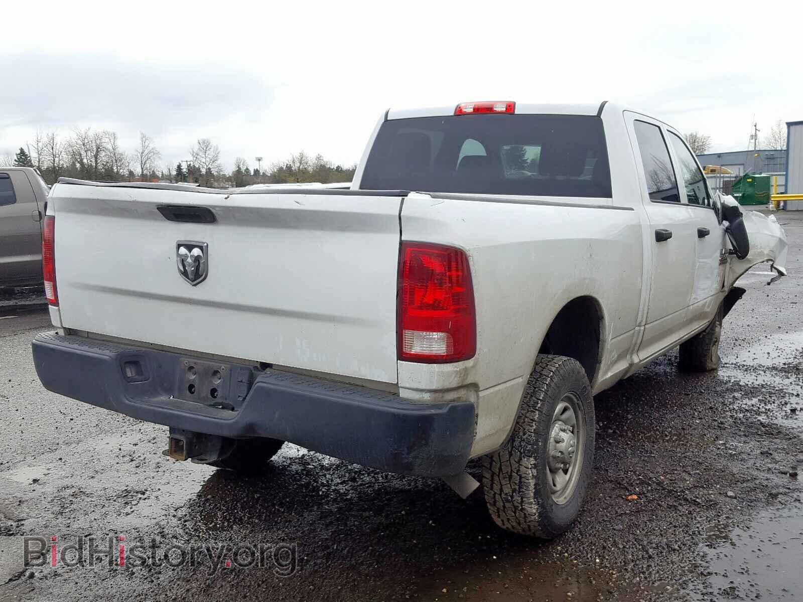 2016 RAM 2500 - VIN: 3C6TR5CT9GG264384 - Photo 4