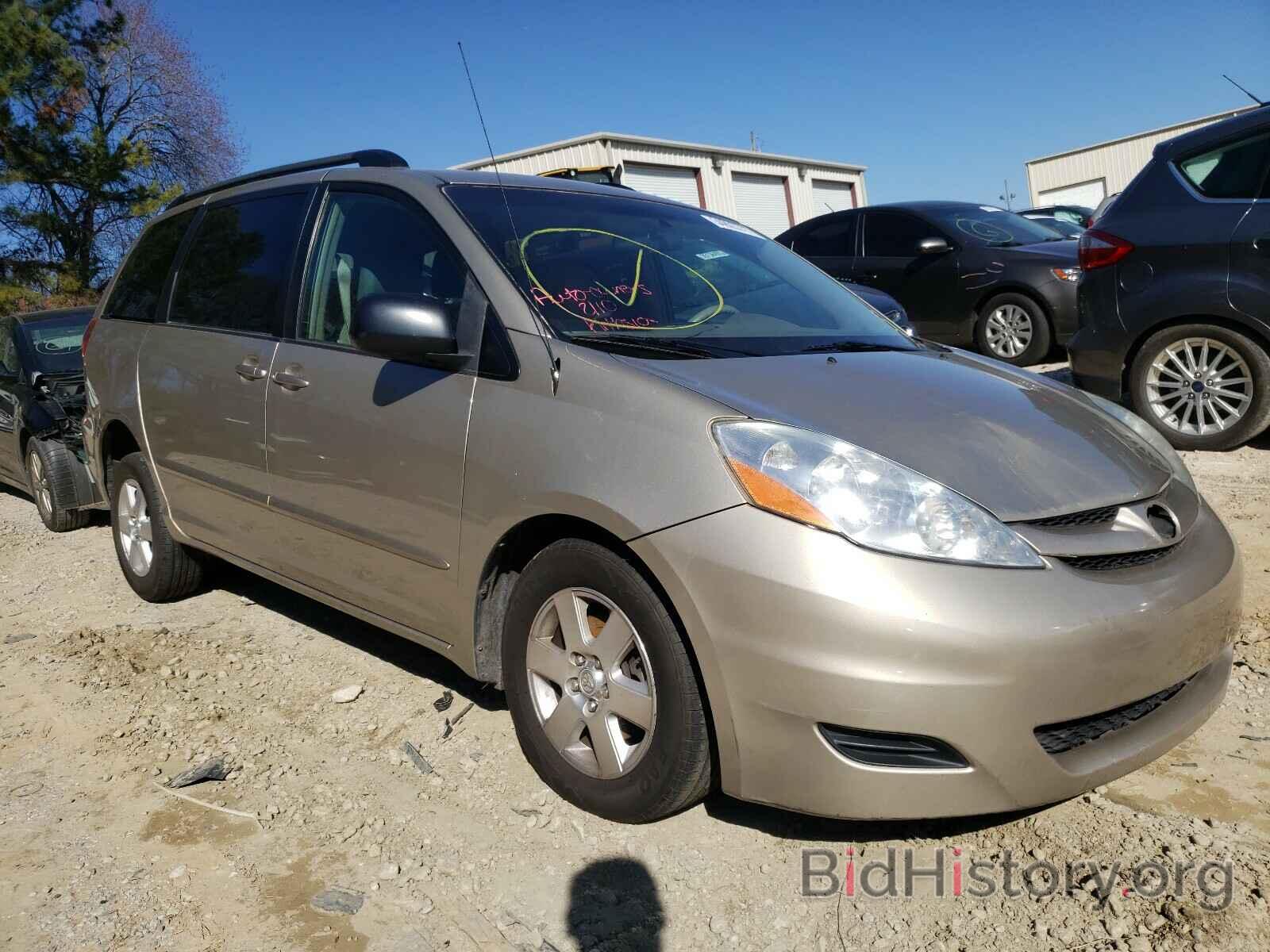 Photo 5TDKK4CC5AS298155 - TOYOTA SIENNA 2010