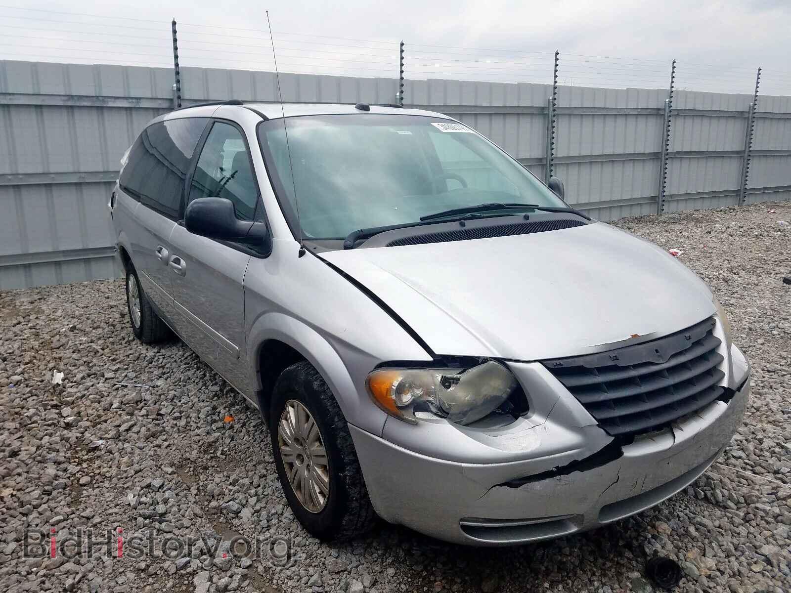 Фотография 2C4GP44RX5R597150 - CHRYSLER TOWN & COU 2005