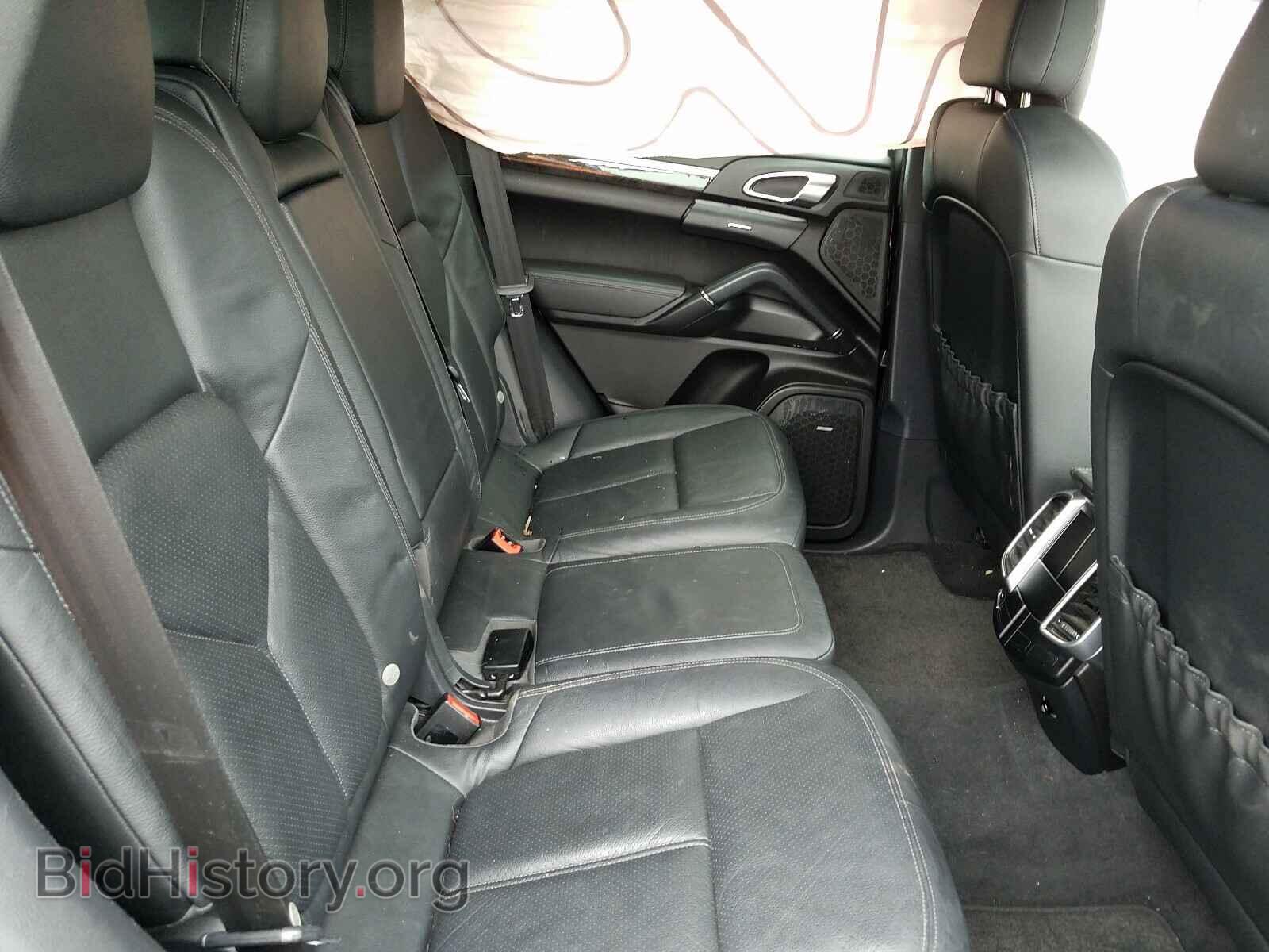 2011 PORSCHE CAYENNE - VIN: WP1AB2A22BLA46570 - Фото 6