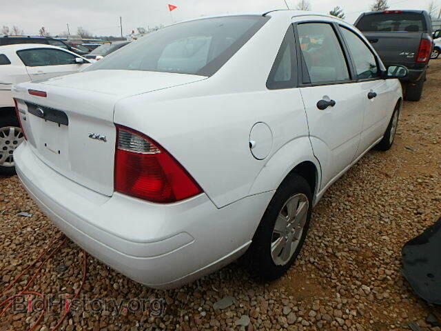 2006 FORD FOCUS - VIN: 1FAFP34N86W112943 - Фото 4