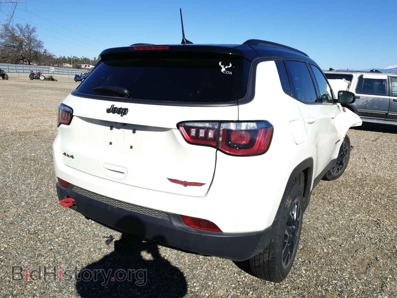 2019 JEEP COMPASS - VIN: 3C4NJDDB5KT595584 - Фото 4