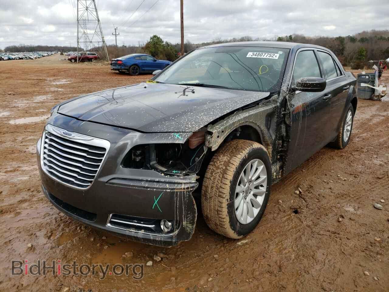 2013 CHRYSLER 300 - VIN: 2C3CCAAG4DH551253 - Фото 2