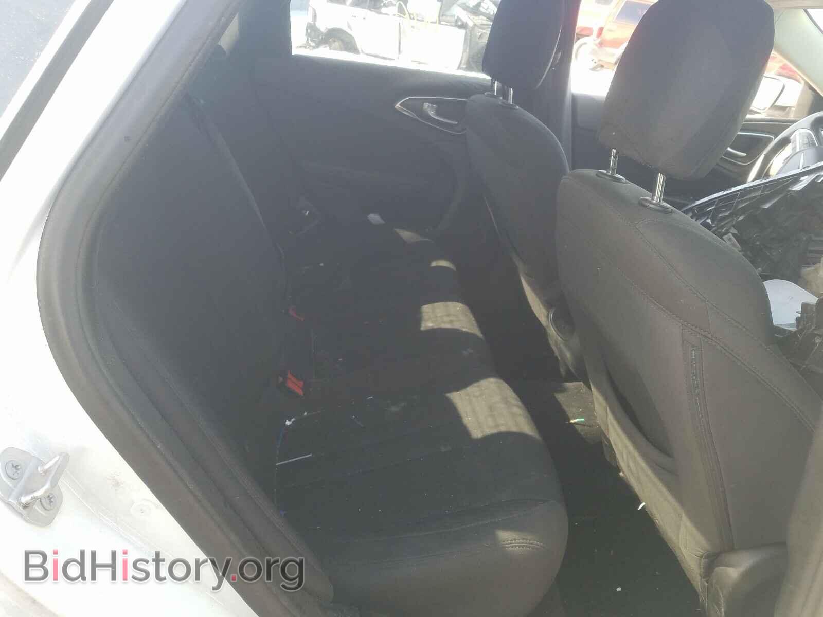 2016 CHRYSLER 200 - VIN: 1C3CCCAB5GN115071 - Фото 6