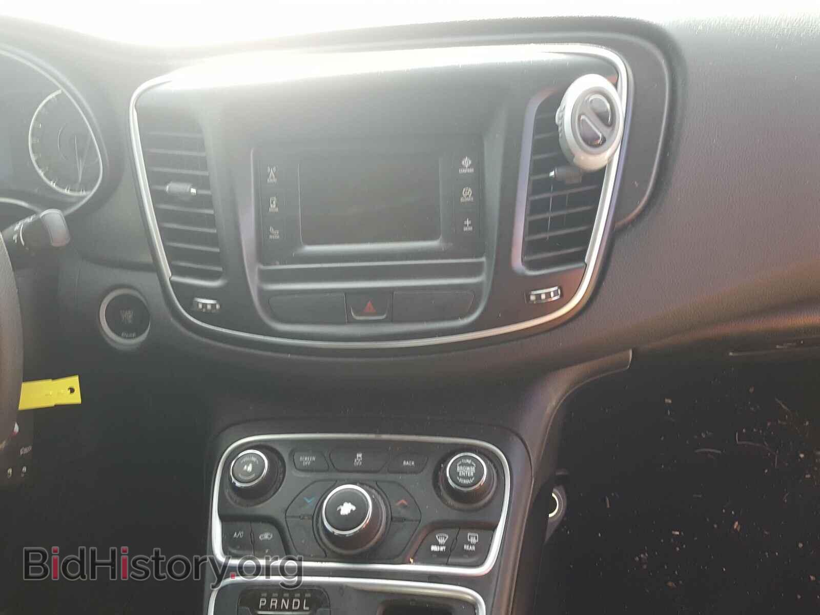 2016 CHRYSLER 200 - VIN: 1C3CCCAB0GN112711 - Фото 9
