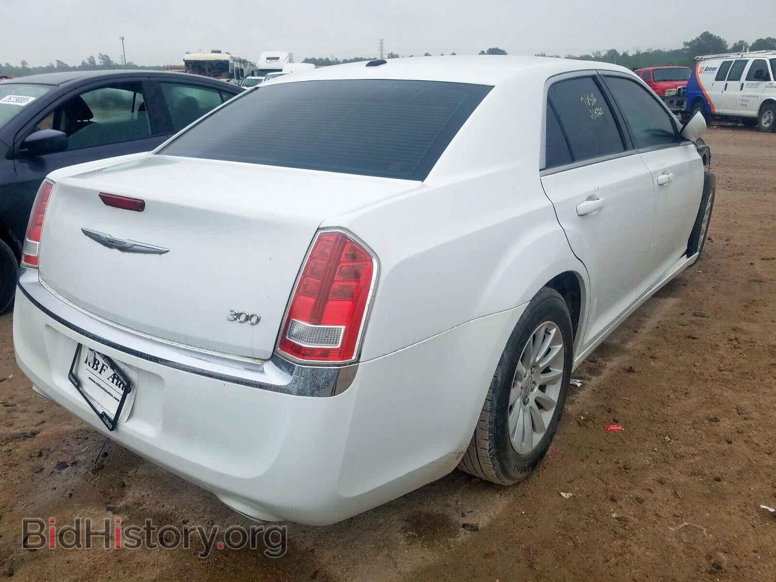 2014 CHRYSLER 300 - VIN: 2C3CCAAG8EH287262 - Фото 4