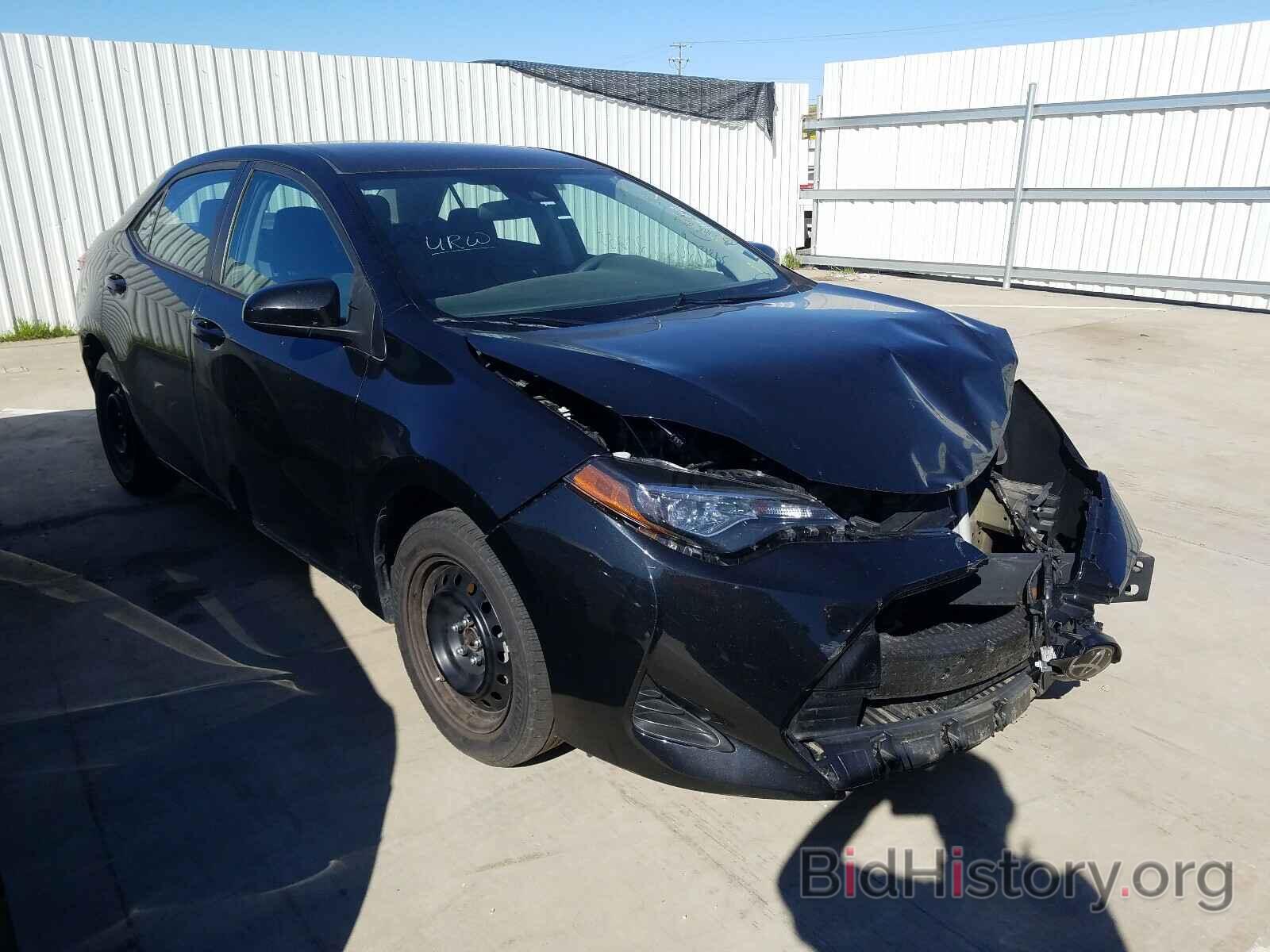 Photo 5YFBURHE6KP932858 - TOYOTA COROLLA 2019