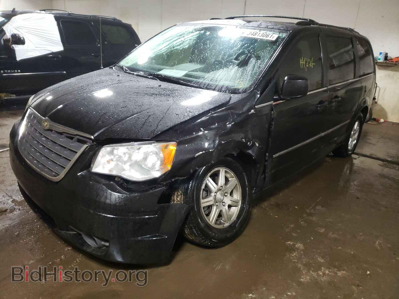 2009 CHRYSLER MINIVAN - VIN: 2A8HR541X9R513146 - Фото 2