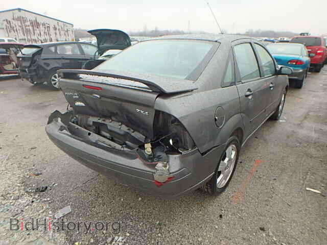 2005 FORD FOCUS - VIN: 1FAFP34NX5W138071 - Фото 4