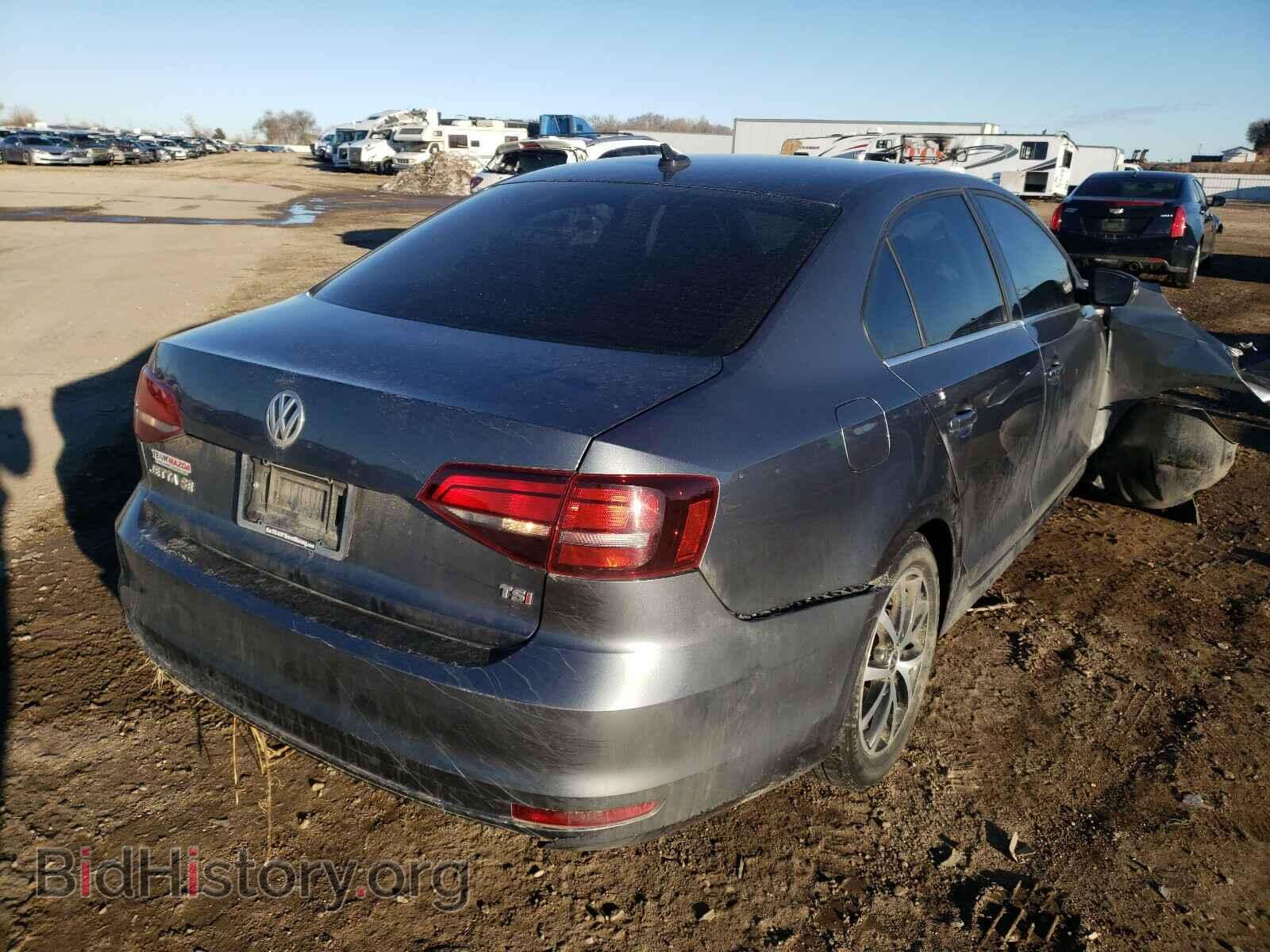 2017 VOLKSWAGEN JETTA - VIN: 3VWDB7AJ3HM395714 - Фото 4