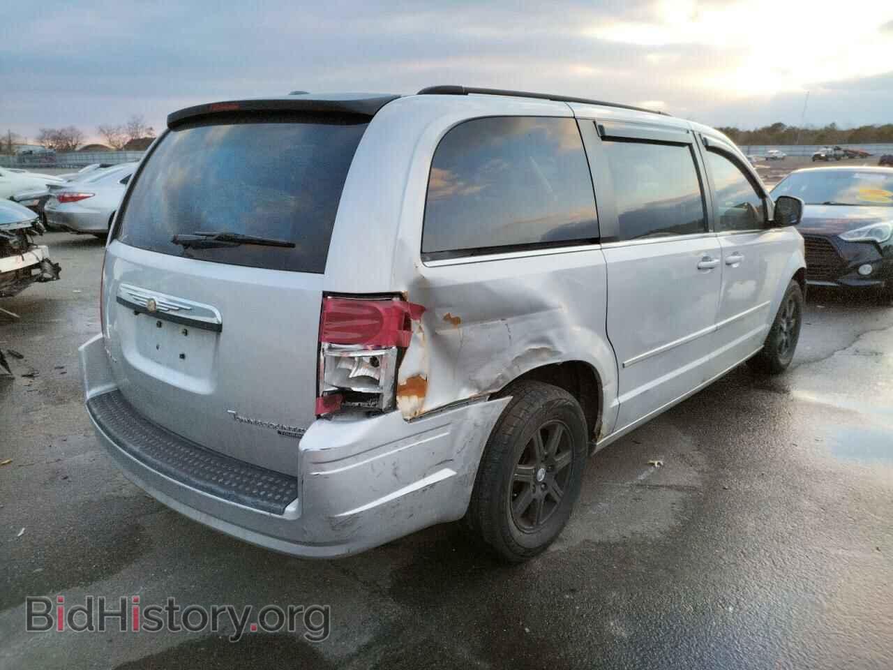 2009 CHRYSLER MINIVAN - VIN: 2A8HR54169R684010 - Фото 4