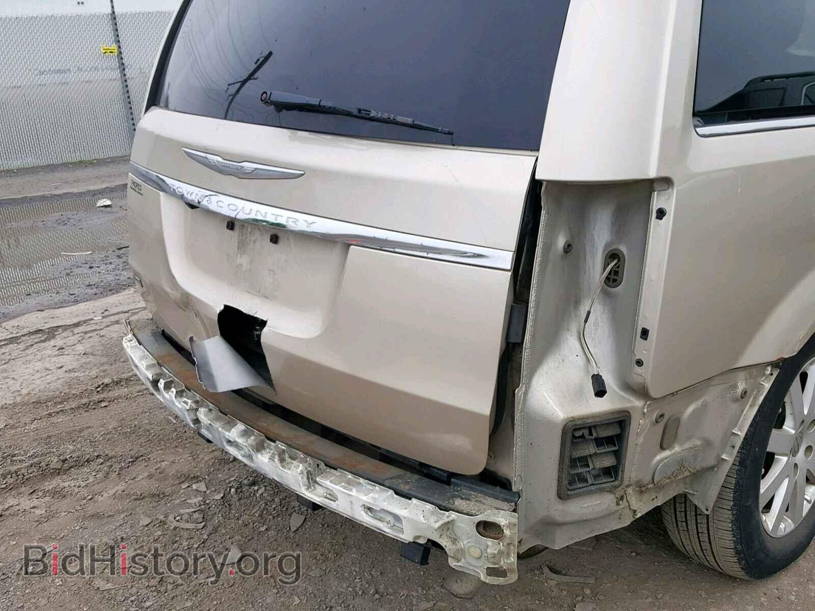 2013 CHRYSLER TOWN & COU - VIN: 2C4RC1BG3DR743715 - Фото 9
