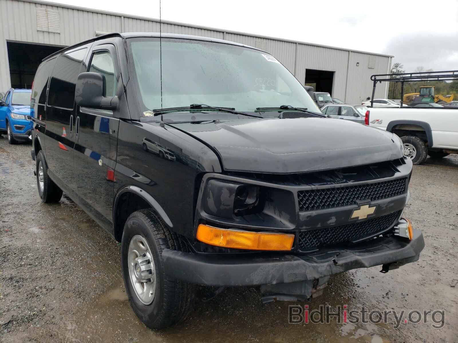 Photo 1GCWGFCG1D1151009 - CHEVROLET EXPRESS 2013