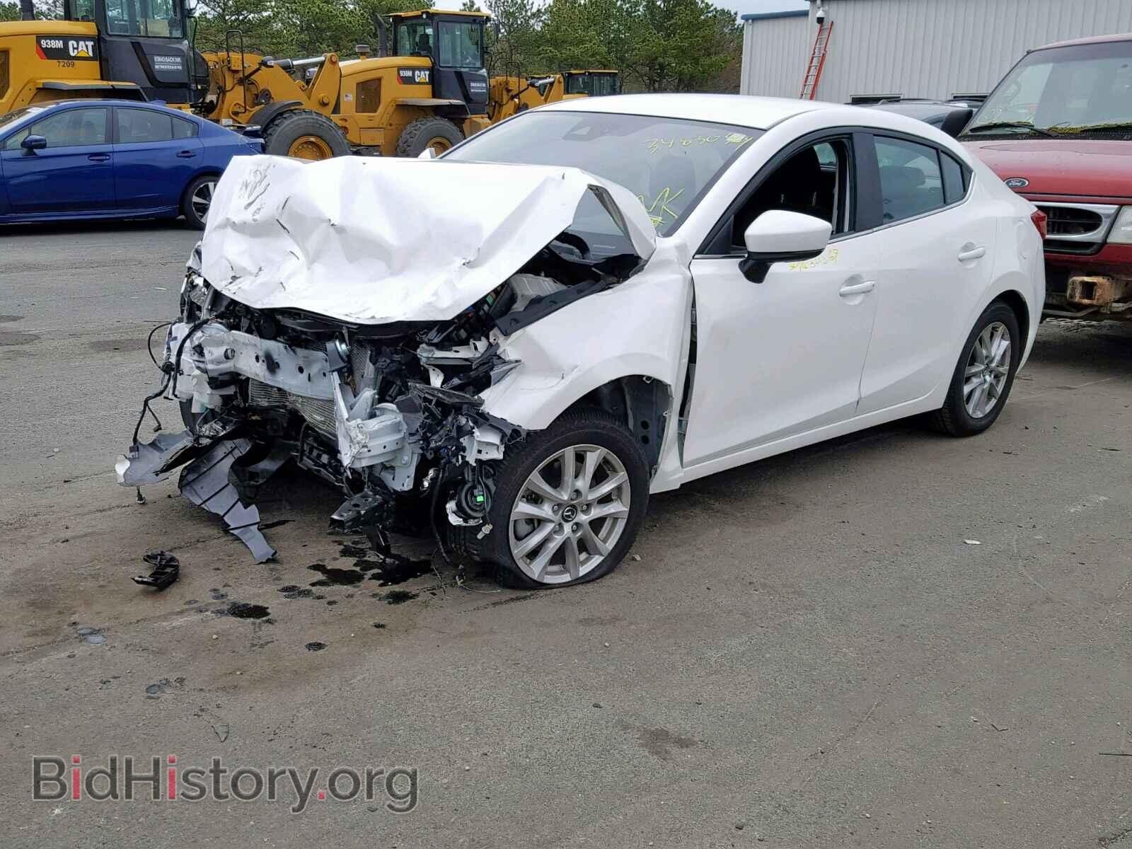 2018 MAZDA 3 - VIN: 3MZBN1U79JM162437 - Фото 2