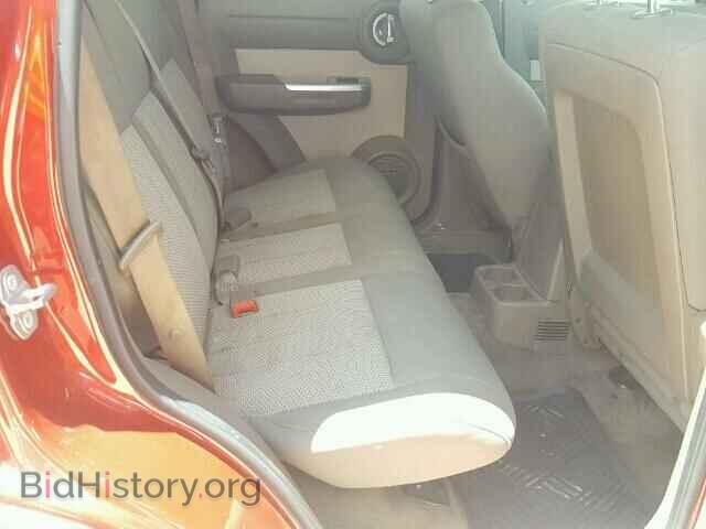 2010 DODGE NITRO - VIN: 1D4PT5GK8AW117272 - Photo 6