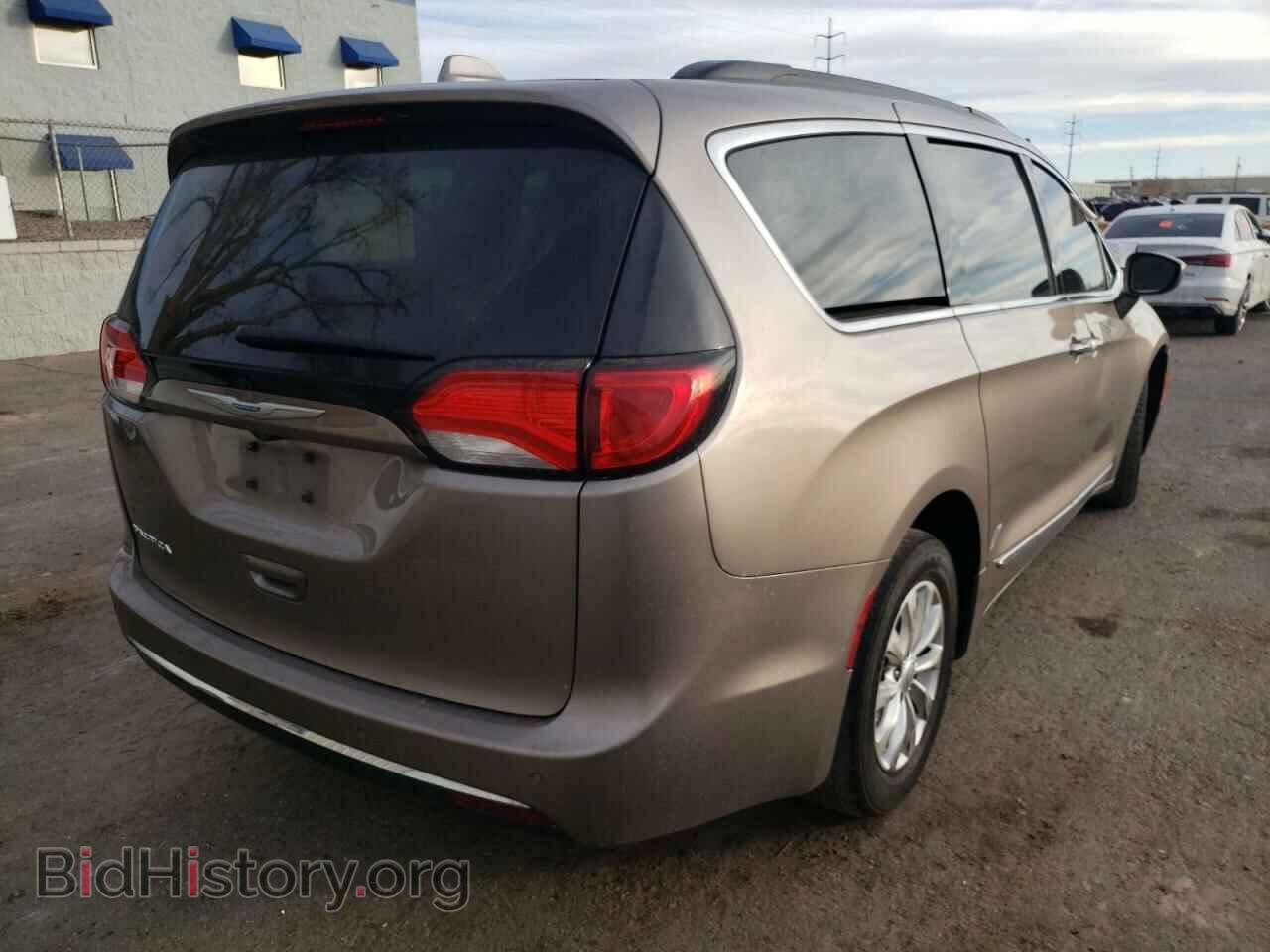 2017 CHRYSLER PACIFICA - VIN: 2C4RC1BG7HR703871 - Photo 4