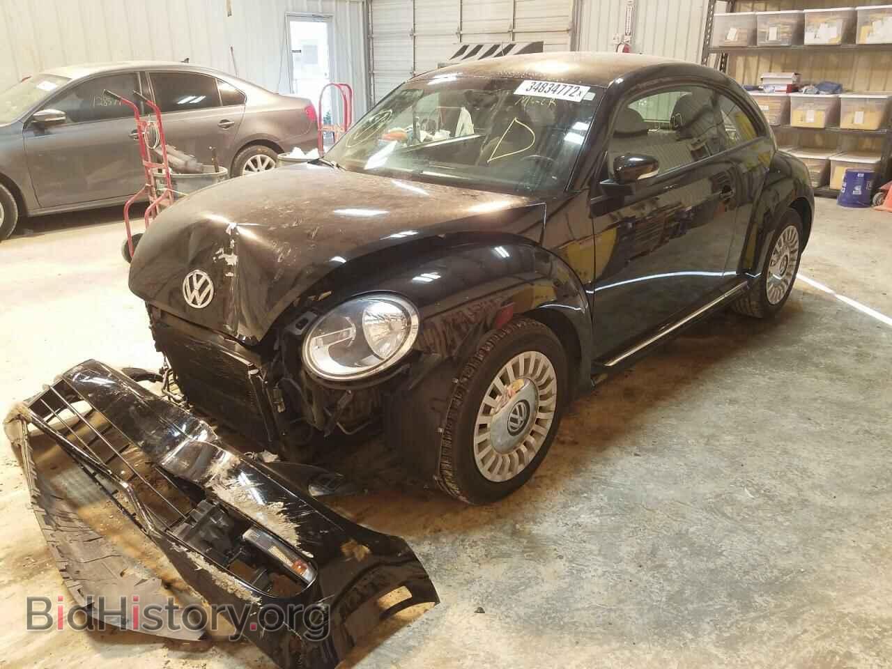 2013 VOLKSWAGEN BEETLE - VIN: 3VWJP7ATXDM659270 - Фото 2