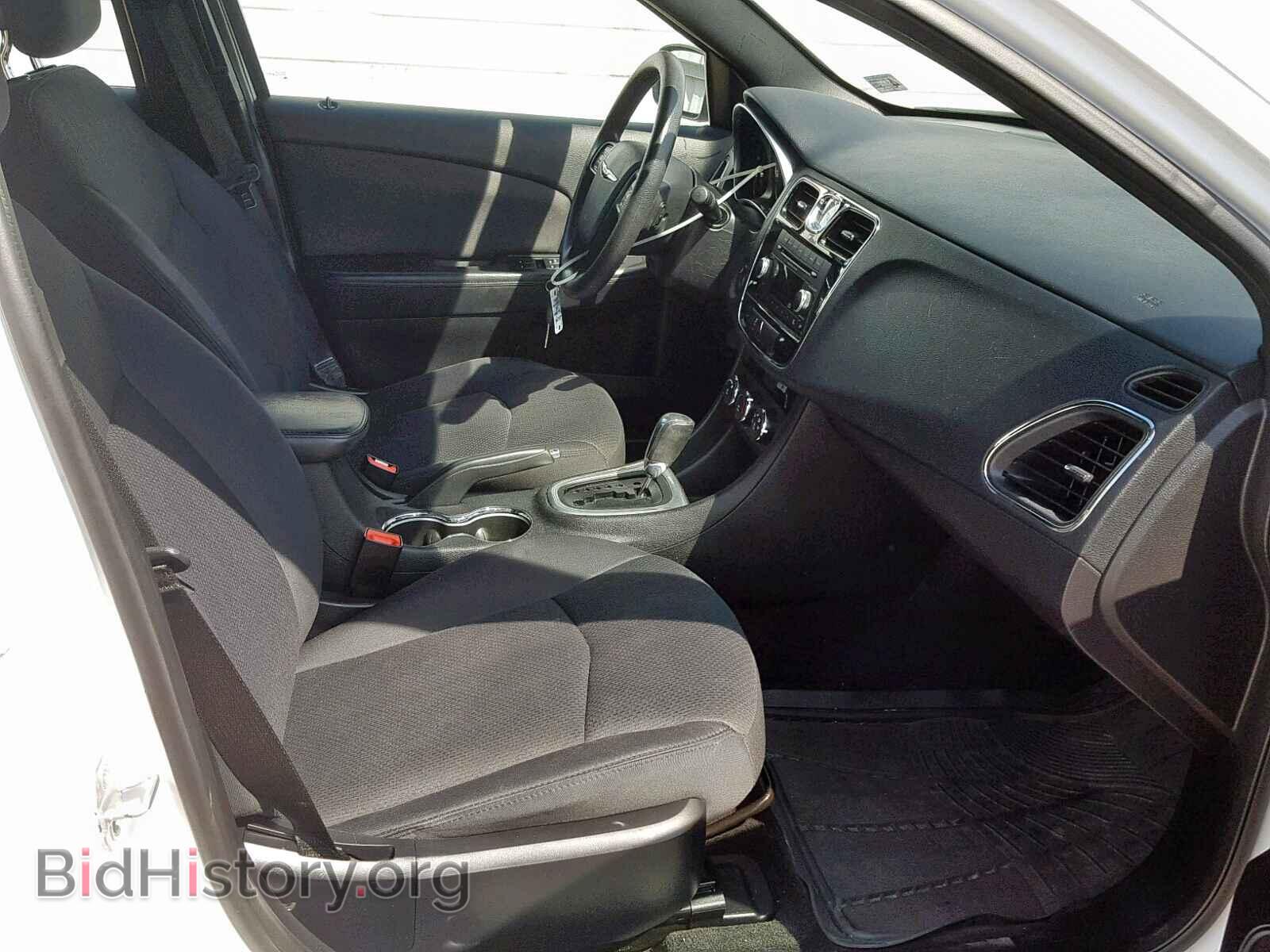 2012 CHRYSLER 200 - VIN: 1C3CCBAB1CN256904 - Фото 5
