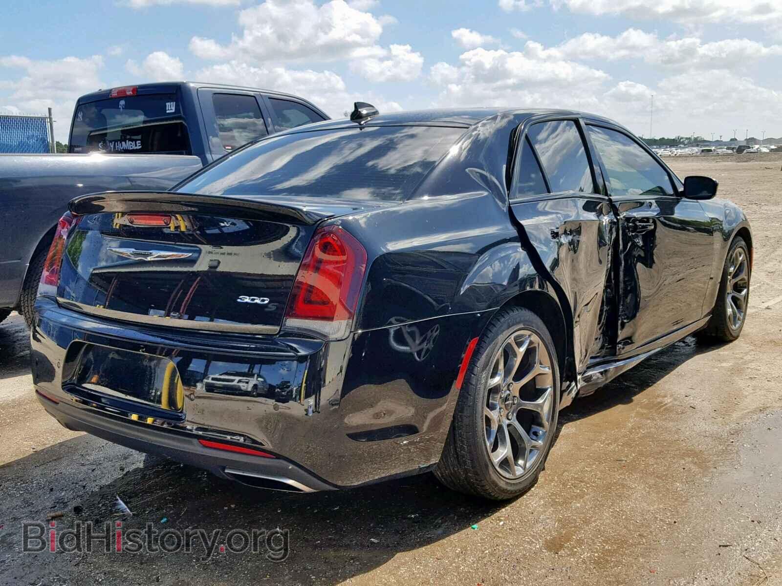 2017 CHRYSLER 300 - VIN: 2C3CCABG9HH511917 - Фото 4