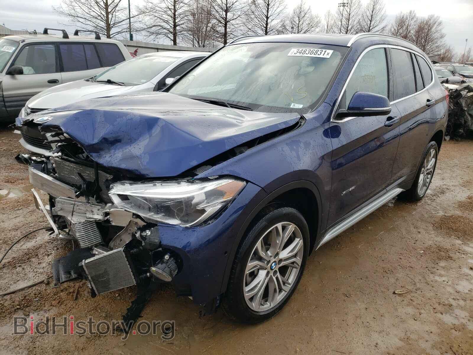 2017 BMW X1 - VIN: WBXHT3C37H5F83365 - Фото 2