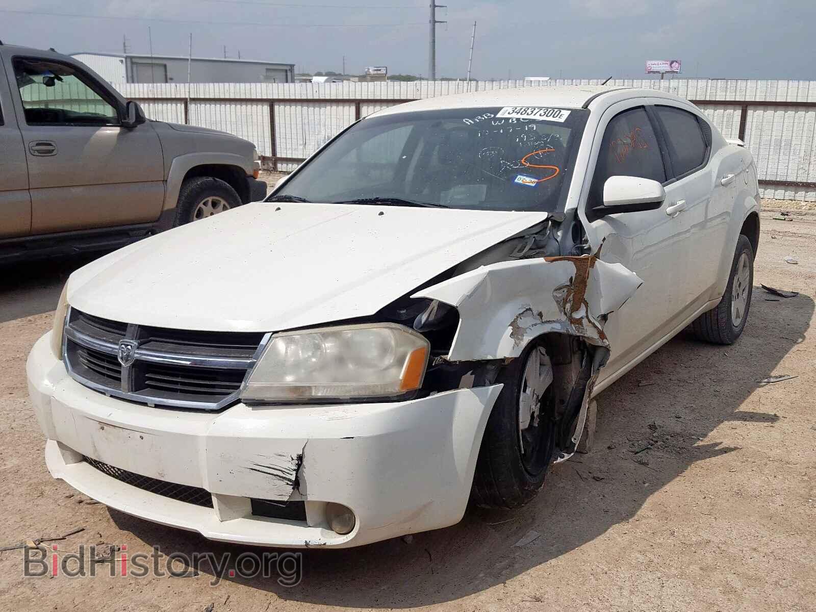 2010 DODGE AVENGER - VIN: 1B3CC5FB2AN224676 - Фото 2