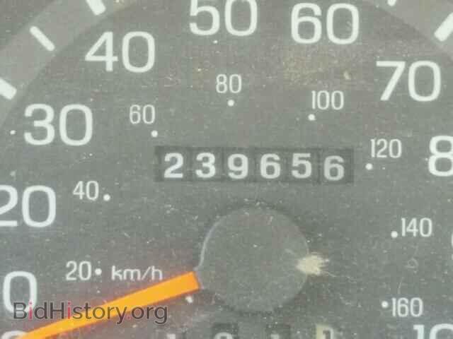 2000 FORD ECONOLINE - VIN: 1FTNE24L1YHA21217 - Photo 8