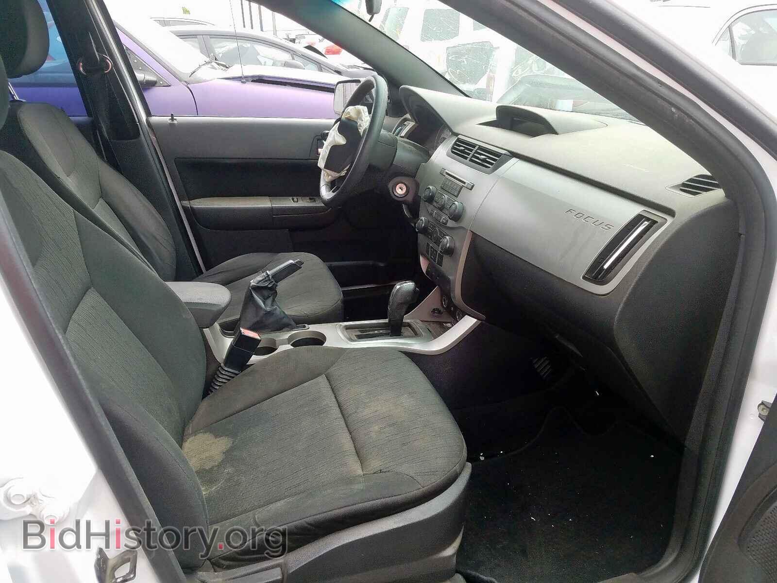 2008 FORD FOCUS - VIN: 1FAHP35N98W188066 - Photo 5