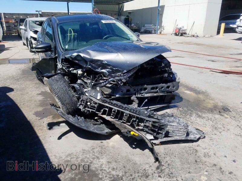 2017 Ford FOCUS Focus SE (VIN 1FADP3F2XHL257707) — photo 1 of 10, Copart, damage: front end