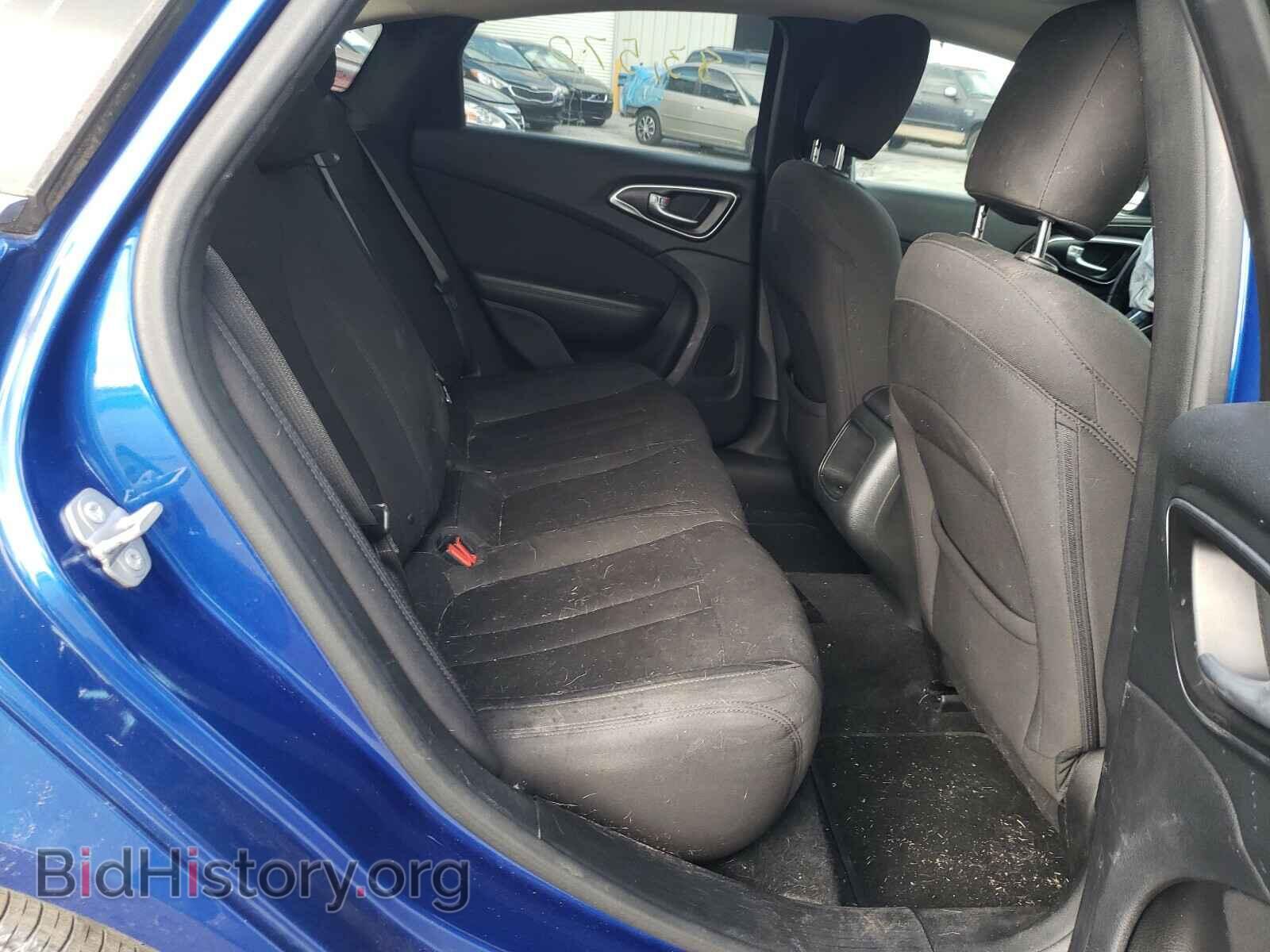 2015 CHRYSLER 200 - VIN: 1C3CCCAB5FN687448 - Фото 6
