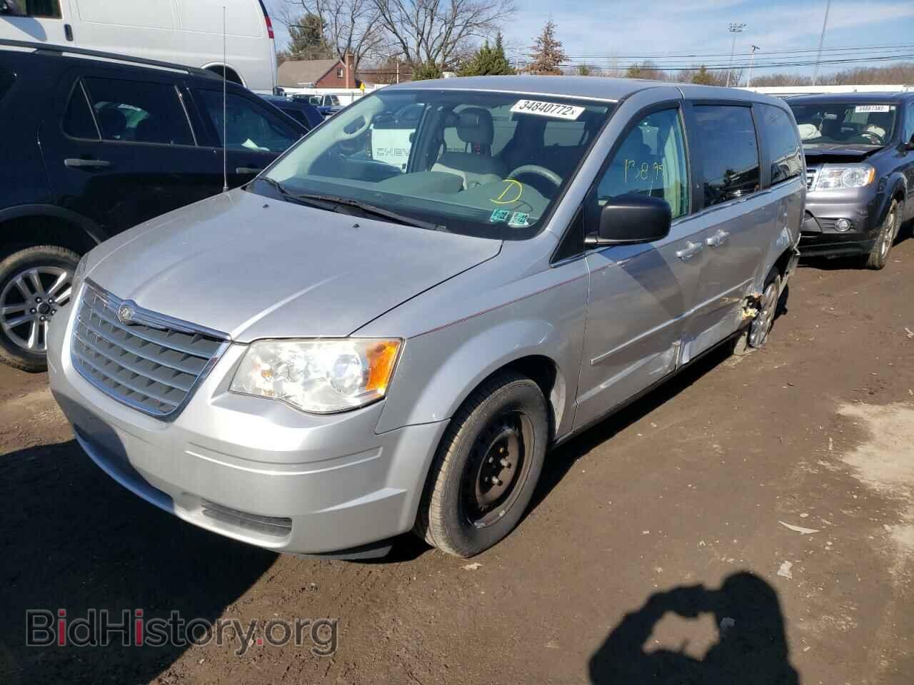 2010 CHRYSLER MINIVAN - VIN: 2A4RR4DE8AR141913 - Фото 2