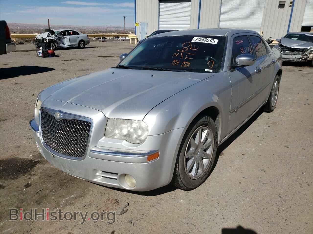 2010 CHRYSLER 300 - VIN: 2C3CA6CT5AH141375 - Фото 2