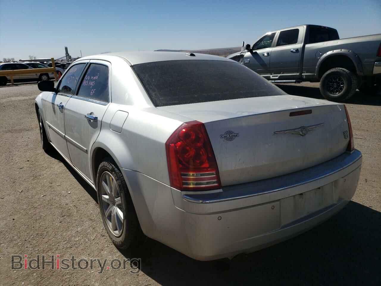 2010 CHRYSLER 300 - VIN: 2C3CA6CT5AH141375 - Фото 3