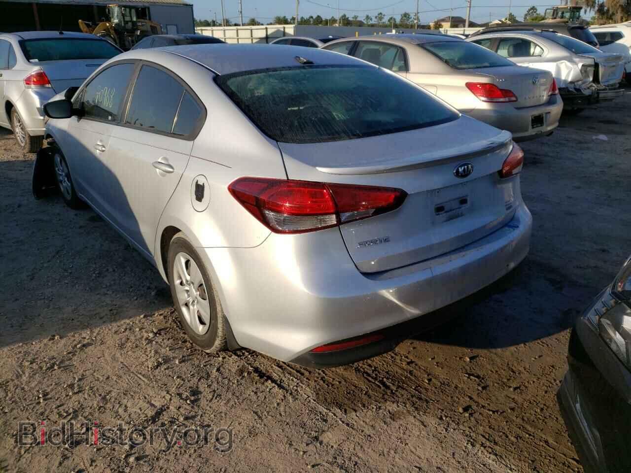 2017 KIA FORTE - VIN: 3KPFK4A79HE118428 - Фото 3