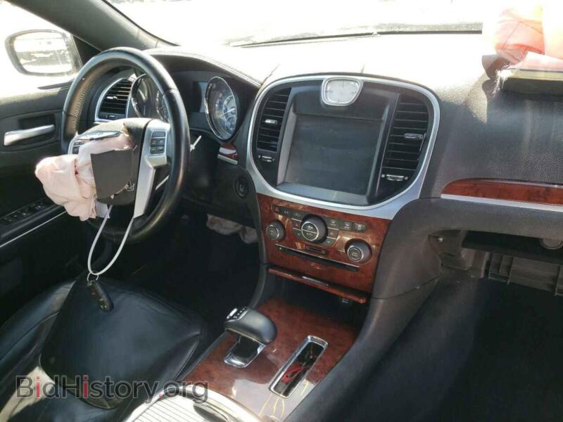 2012 Chrysler 300 (VIN 2C3CCACG3CH166598) — фото 9 из 10